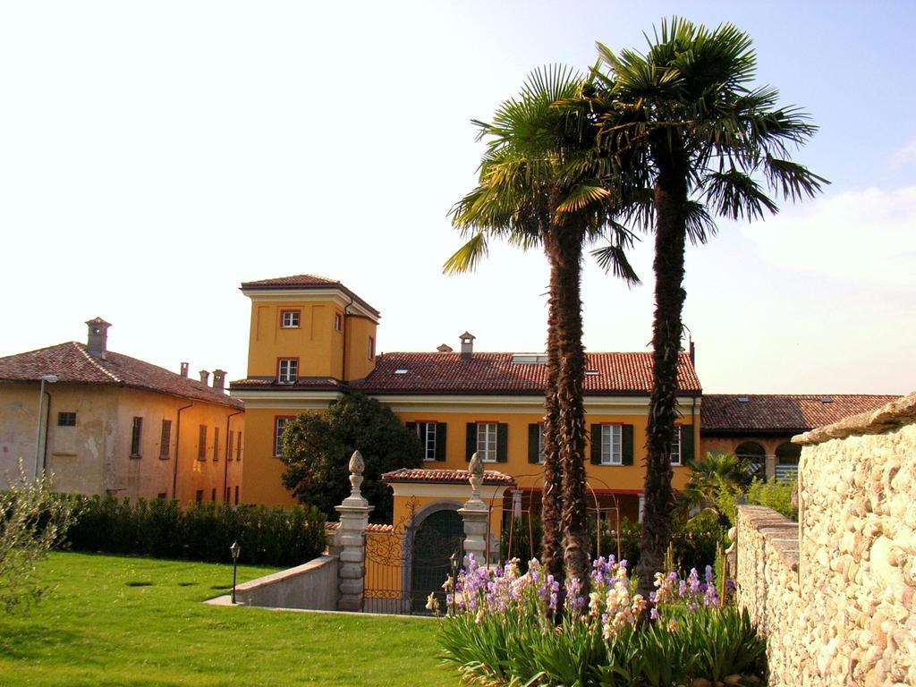 Castello Di Brusata Apartment By Quokka 360 - Romantic Flat With Pool Mendrisio Exterior foto